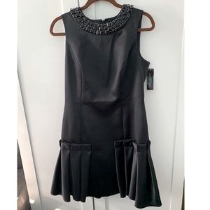 Carmen Marc Valvo | Elegant black cocktail dress